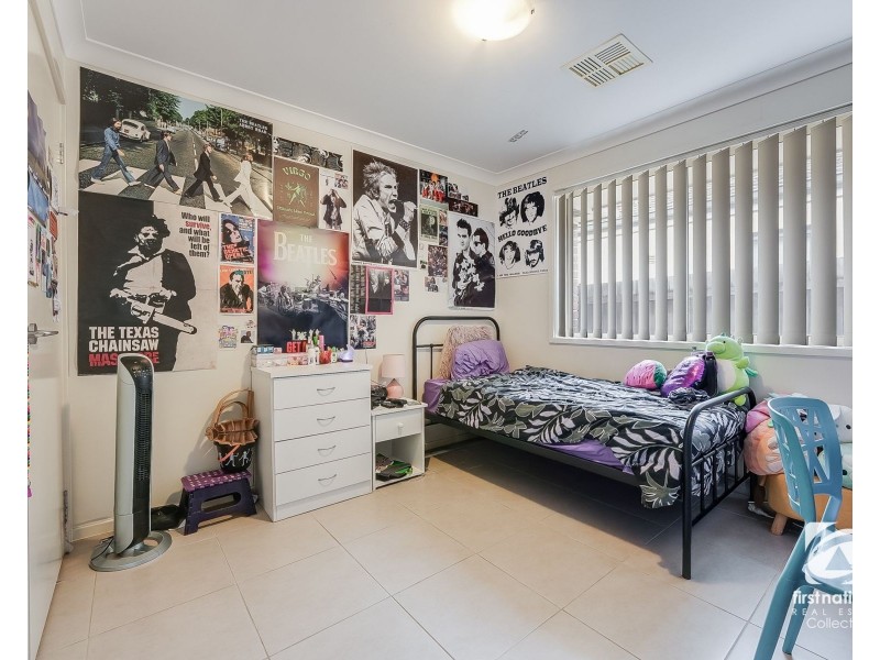 34 Hampshire Boulevard, Spring Farm NSW 2570