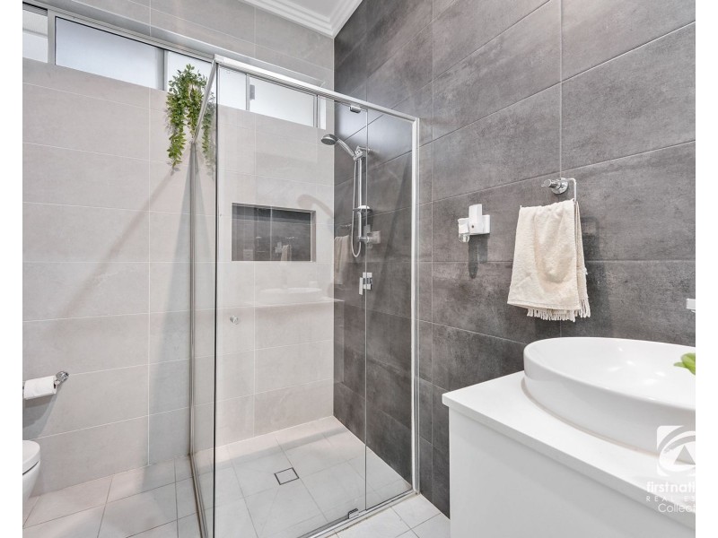 15 Westview Street, Campbelltown NSW 2560