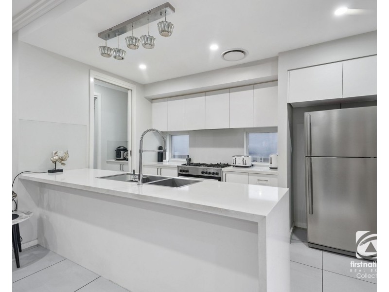 15 Westview Street, Campbelltown NSW 2560