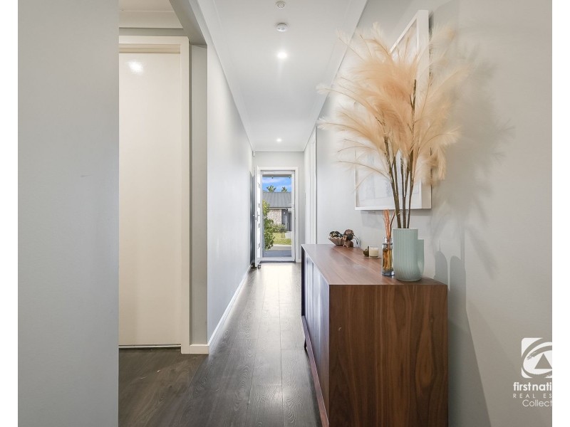 80 Floyd Street, Spring Farm NSW 2570