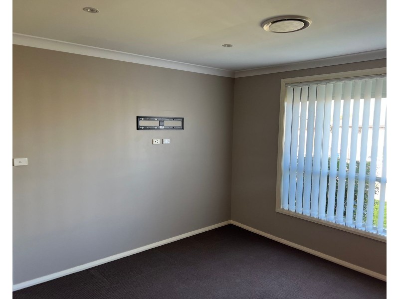20 Plymouth Boulevard, Spring Farm NSW 2570