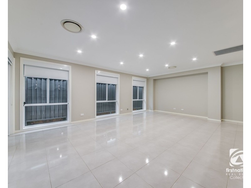 77 McKenzie Boulevard, Gregory Hills NSW 2557