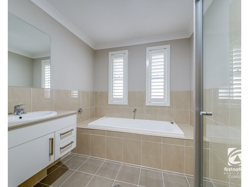 77 McKenzie Boulevard, Gregory Hills NSW 2557