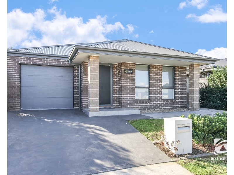 75 Springs Road, Spring Farm NSW 2570