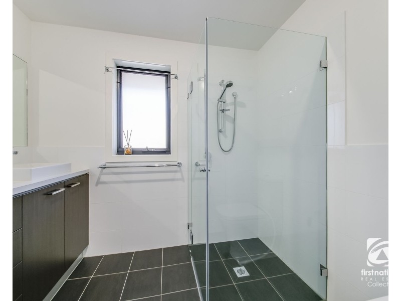 75 Springs Road, Spring Farm NSW 2570