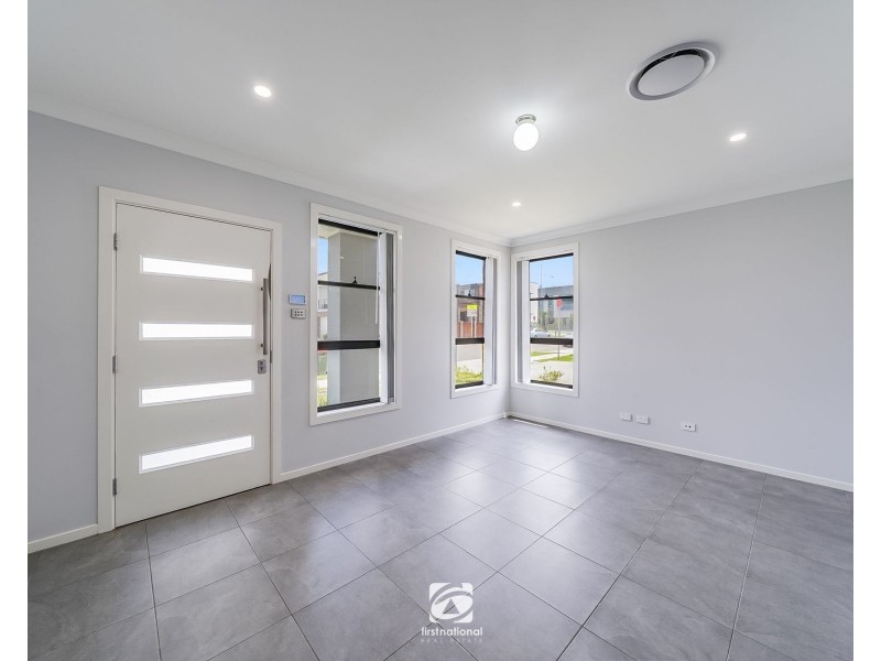 3 Schuppan Street, Oran Park NSW 2570