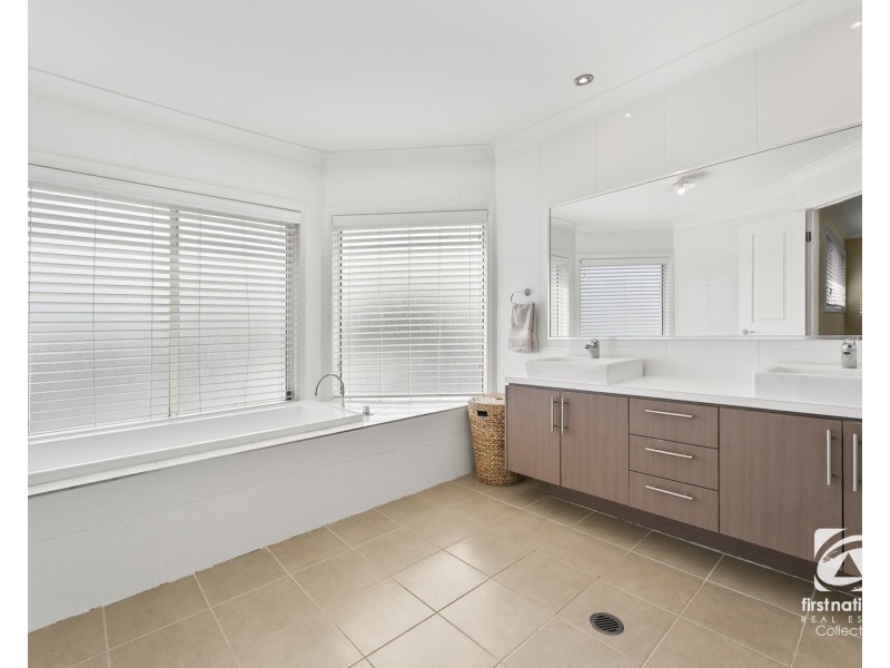 11 Wayman Avenue (Grove Estate), Harrington Park NSW 2567