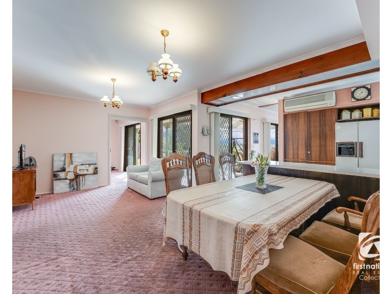 8 Forresters Close, Woodbine NSW 2560