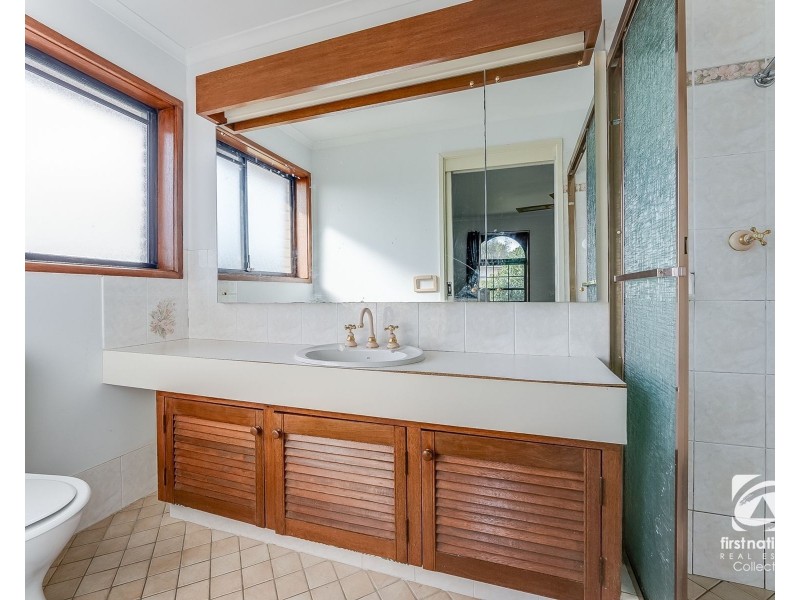 8 Forresters Close, Woodbine NSW 2560