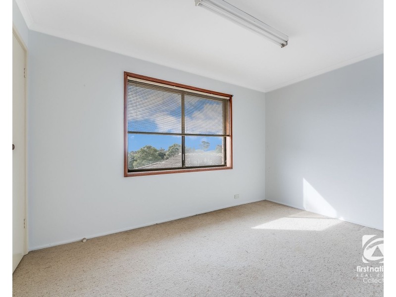 8 Forresters Close, Woodbine NSW 2560