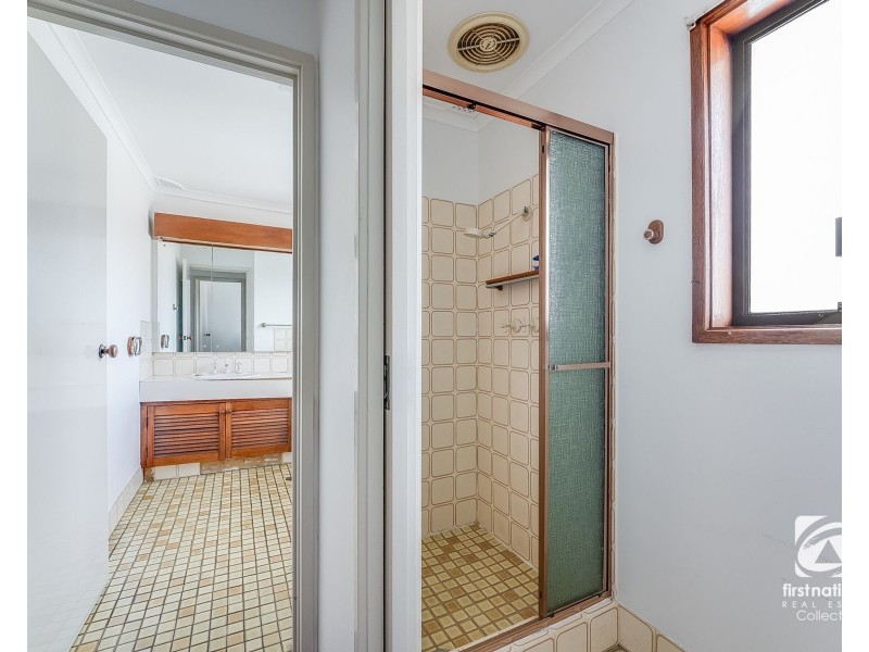 8 Forresters Close, Woodbine NSW 2560