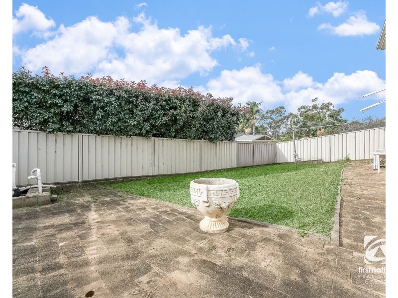 8 Forresters Close, Woodbine NSW 2560