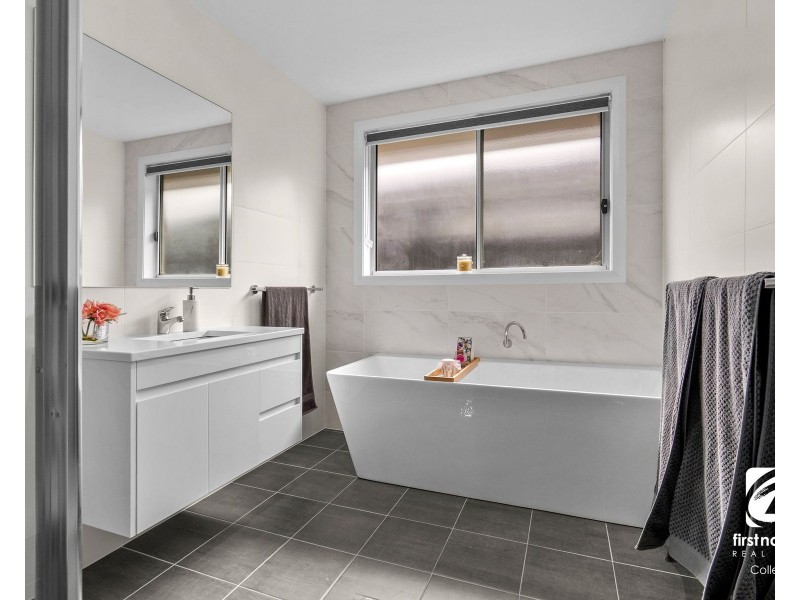 42 Anvil Avenue, Elderslie NSW 2570