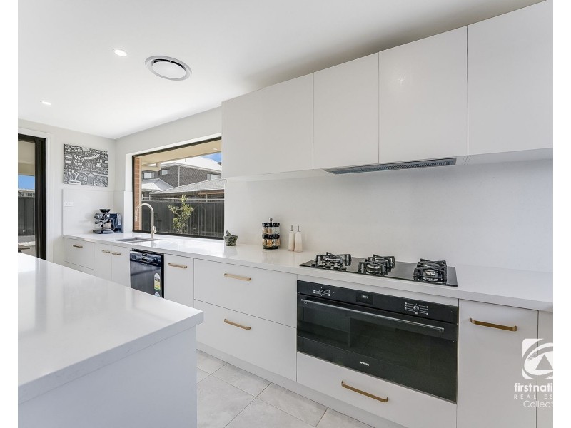 4 Burke Street, Oran Park NSW 2570