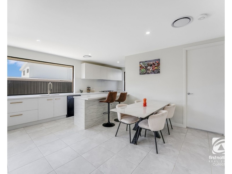 4 Burke Street, Oran Park NSW 2570