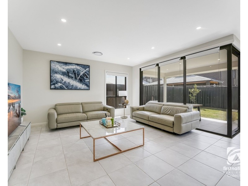 4 Burke Street, Oran Park NSW 2570