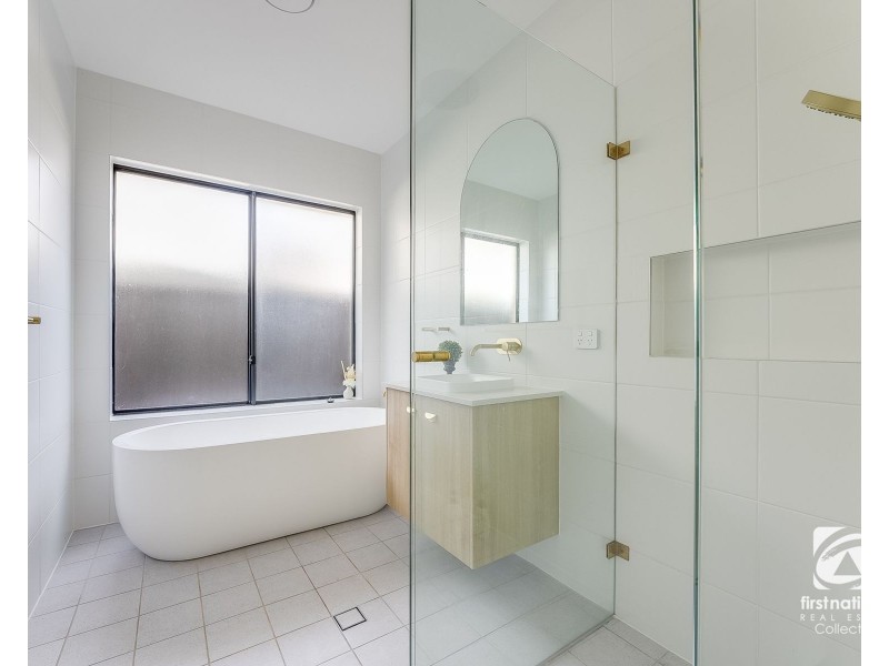 4 Burke Street, Oran Park NSW 2570