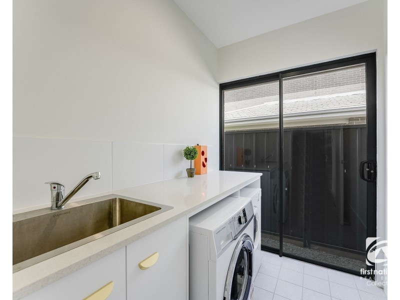 4 Burke Street, Oran Park NSW 2570