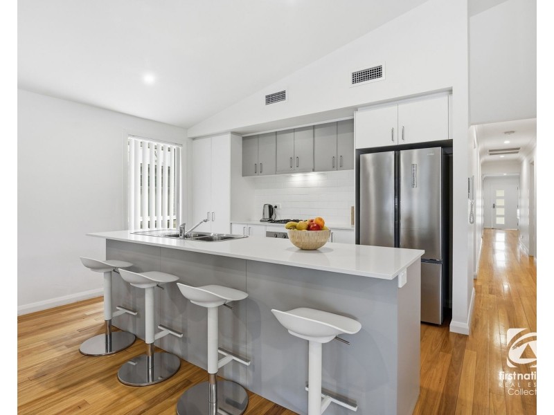 16a Coach Crescent, Currans Hill NSW 2567