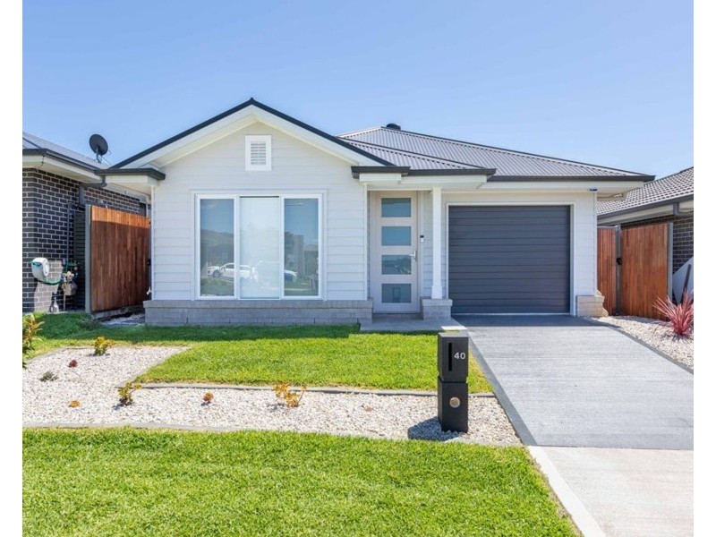 40 Fleece Loop, Oran Park NSW 2570