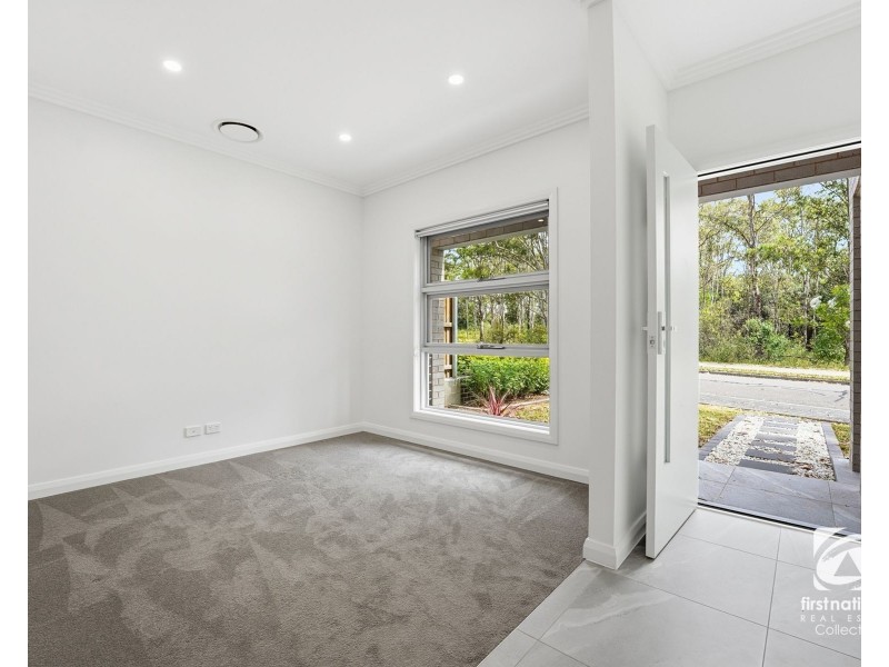 25 Camden Acres Drive, Elderslie NSW 2570
