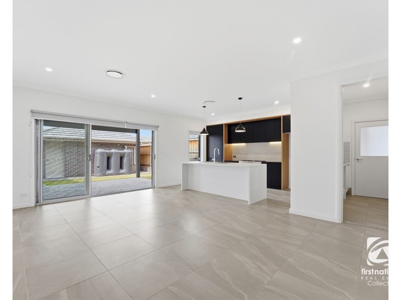 25 Camden Acres Drive, Elderslie NSW 2570