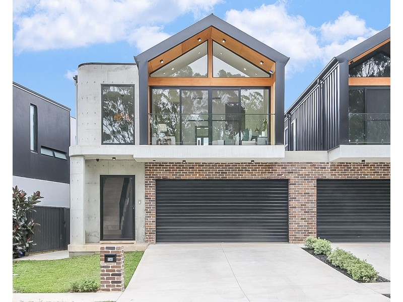 76b Firewheel Circuit, Gregory Hills NSW 2557