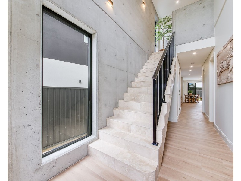 76b Firewheel Circuit, Gregory Hills NSW 2557