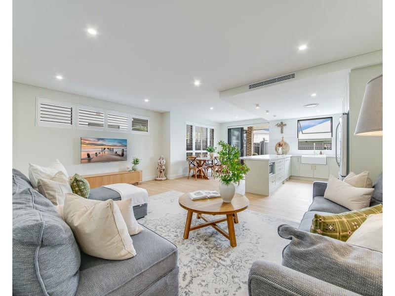 76b Firewheel Circuit, Gregory Hills NSW 2557