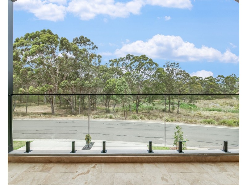 76b Firewheel Circuit, Gregory Hills NSW 2557