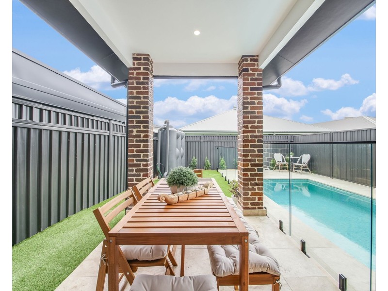 76b Firewheel Circuit, Gregory Hills NSW 2557