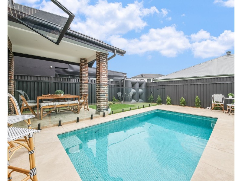 76b Firewheel Circuit, Gregory Hills NSW 2557