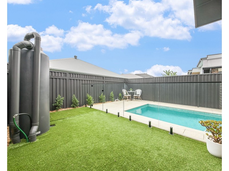 76b Firewheel Circuit, Gregory Hills NSW 2557