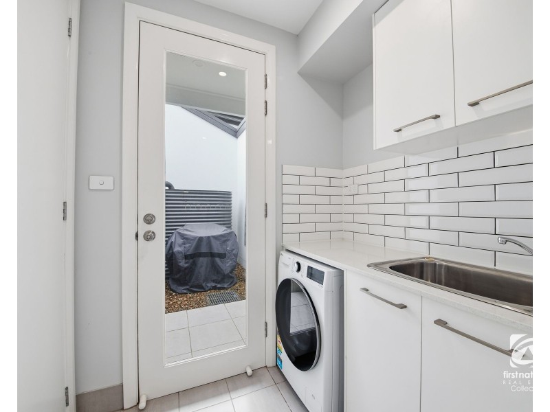 15 Garnsey Way, Oran Park NSW 2570