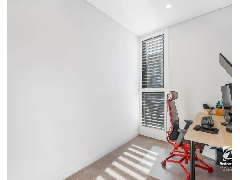 710/4 Henderson Road, Edmondson Park NSW 2174