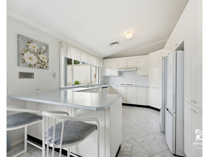 5 Alligator Place, Kearns NSW 2558