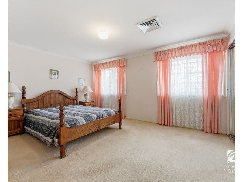 5 Alligator Place, Kearns NSW 2558