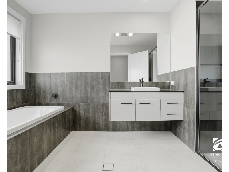 71 Spring Farm Drive, Spring Farm NSW 2570