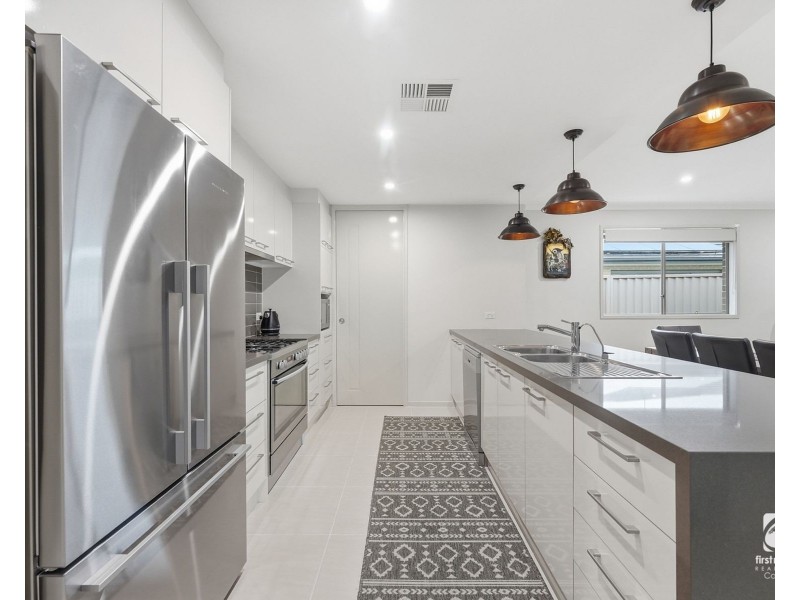 4 Whitten Parade, Harrington Park NSW 2567