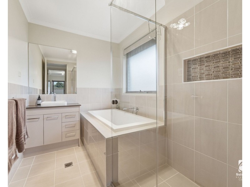 4 Whitten Parade, Harrington Park NSW 2567