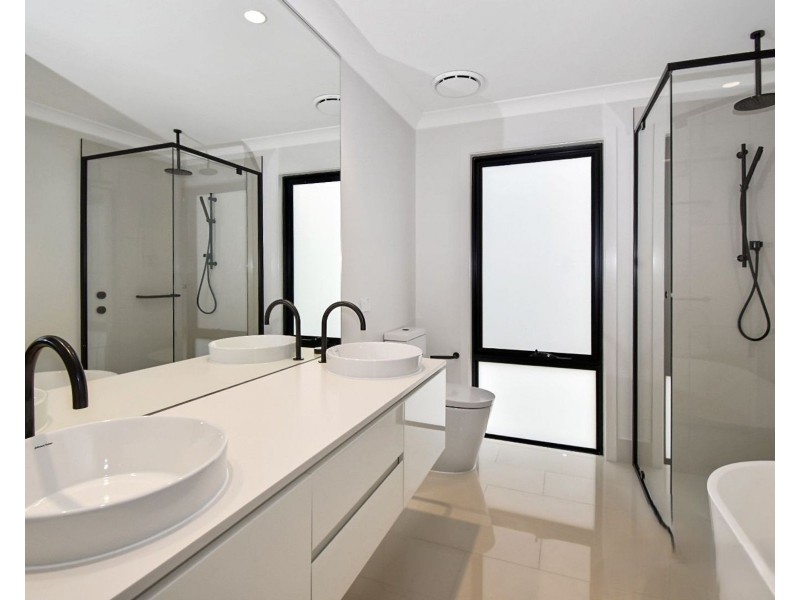 24 Annanvale Circuit, Mount Annan NSW 2567