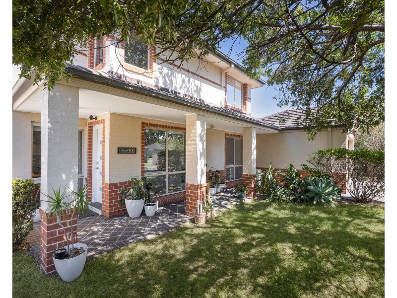 8 Royal George Drive, Harrington Park NSW 2567