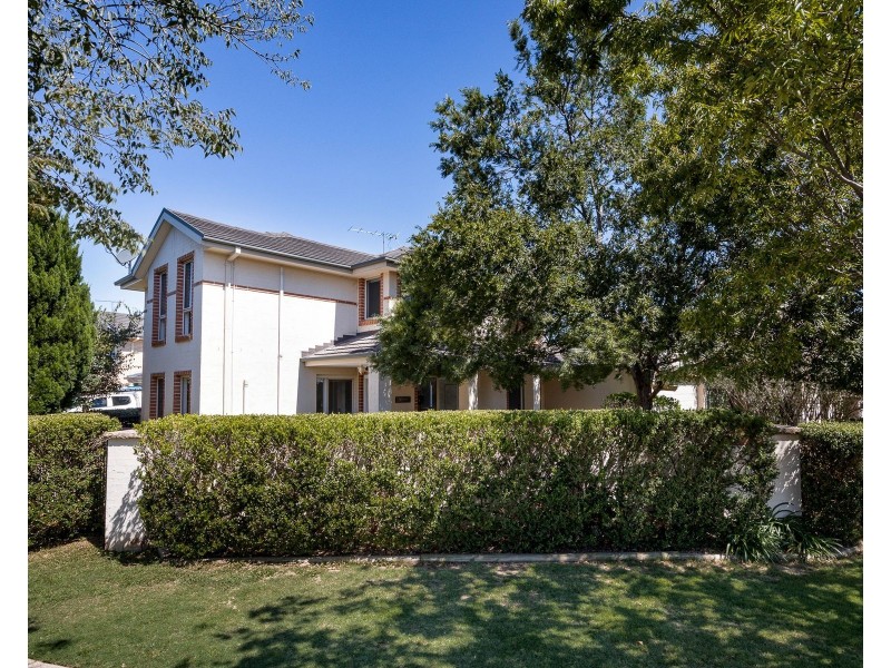 8 Royal George Drive, Harrington Park NSW 2567