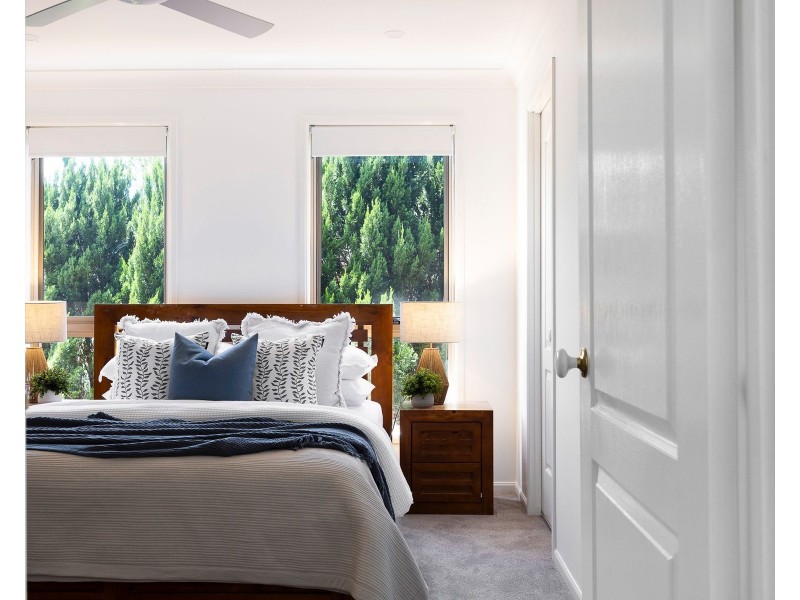 8 Royal George Drive, Harrington Park NSW 2567