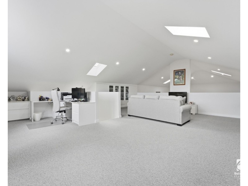 8 Sorell Way, Harrington Park NSW 2567