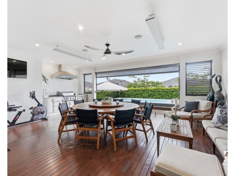 8 Sorell Way, Harrington Park NSW 2567