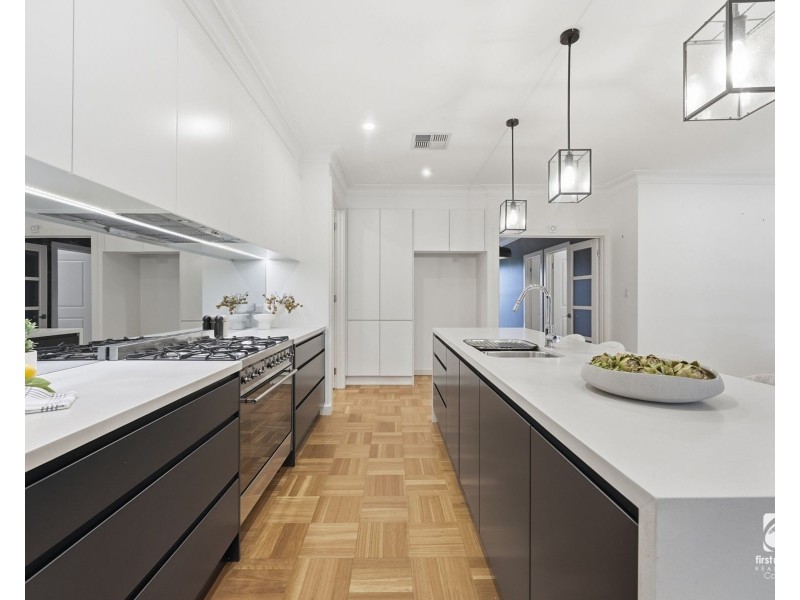 14 Jenolan Circuit, Harrington Park NSW 2567