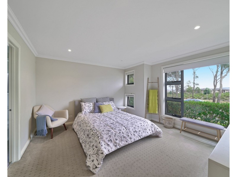 32 Felix Street, Gregory Hills NSW 2557