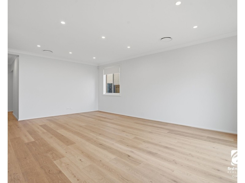 4 Creek Way, Cobbitty NSW 2570