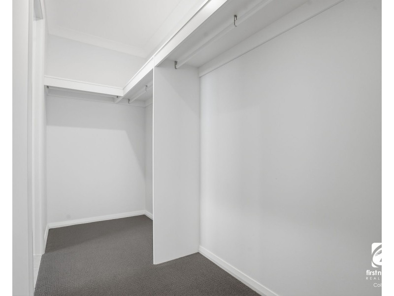 4 Creek Way, Cobbitty NSW 2570